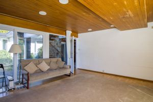 Photo 24- click for photo gallery